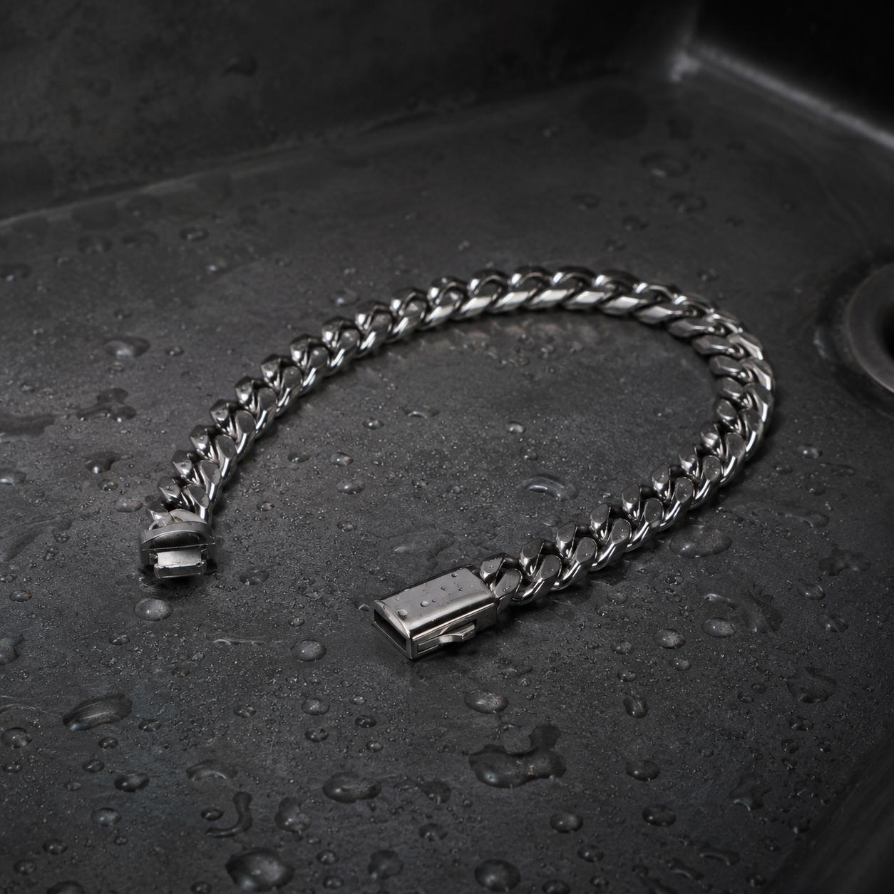 Vesta Cuban Link Titanium Bracelet – 10mm Pure Titanium