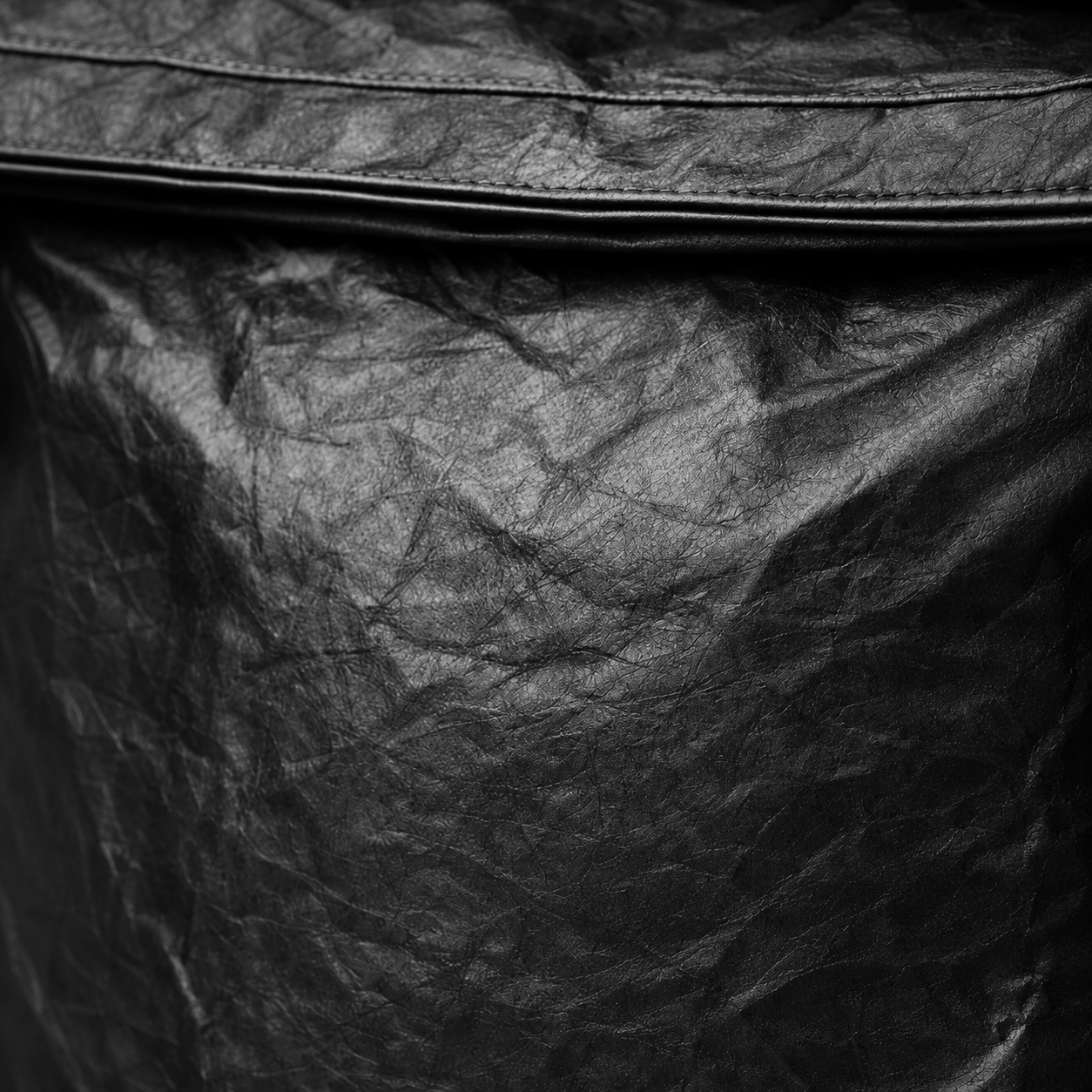 Vesta Phantom Lightweight Carry Pack