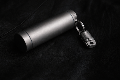 Vesta Titanium Quick Release Keychain