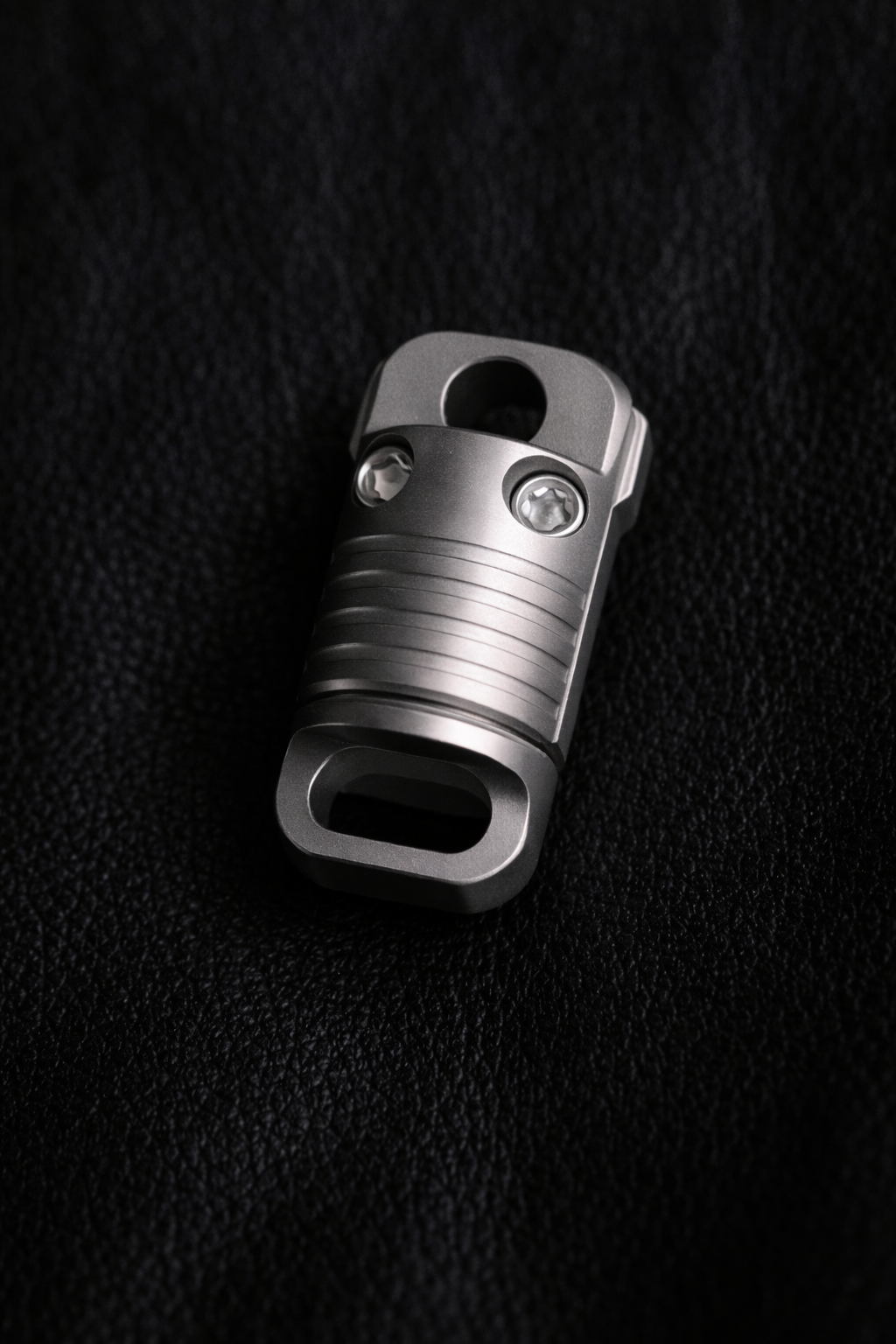 Vesta Titanium Quick Release Keychain