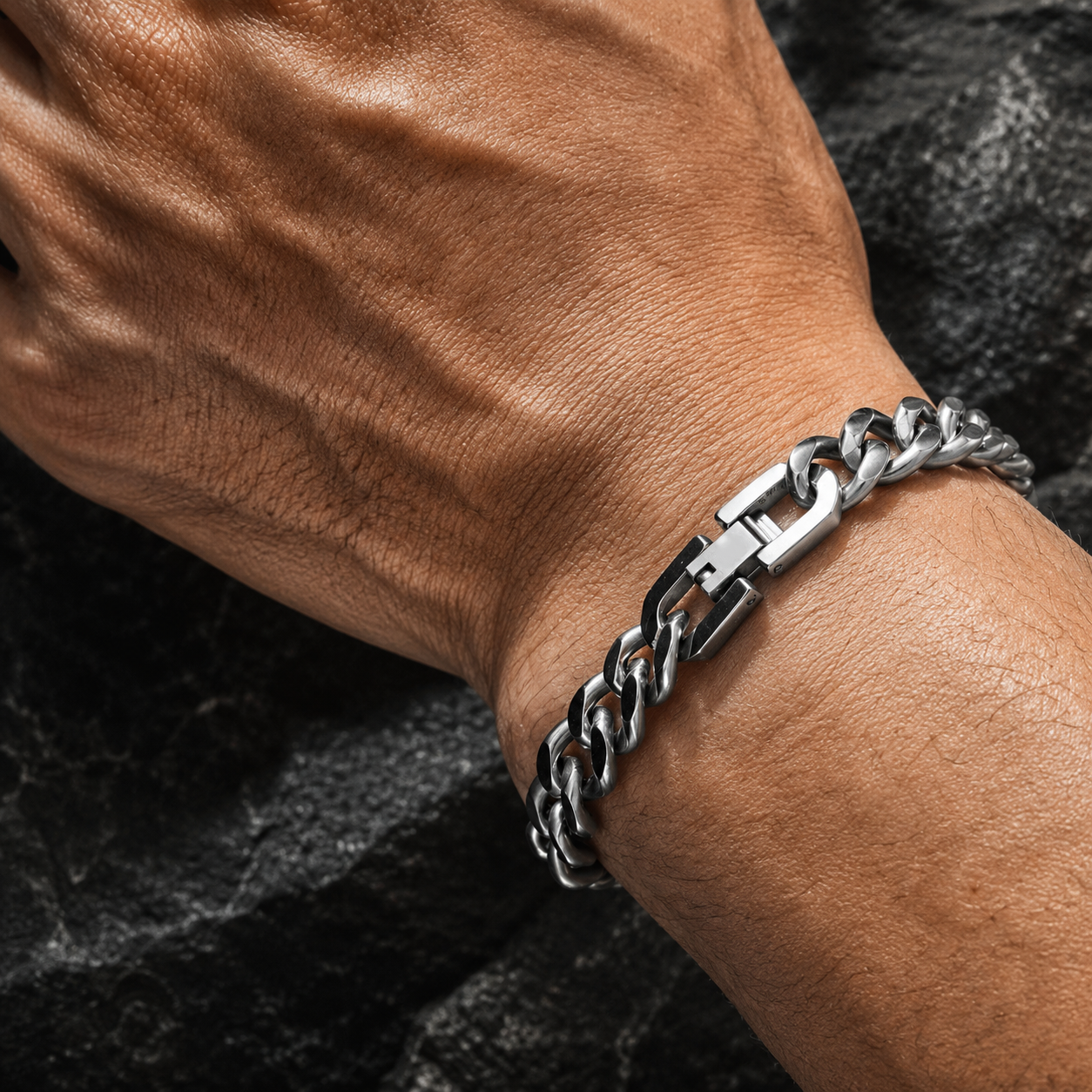 Vesta Cuban Link Titanium Bracelet – 10.5mm Pure Titanium