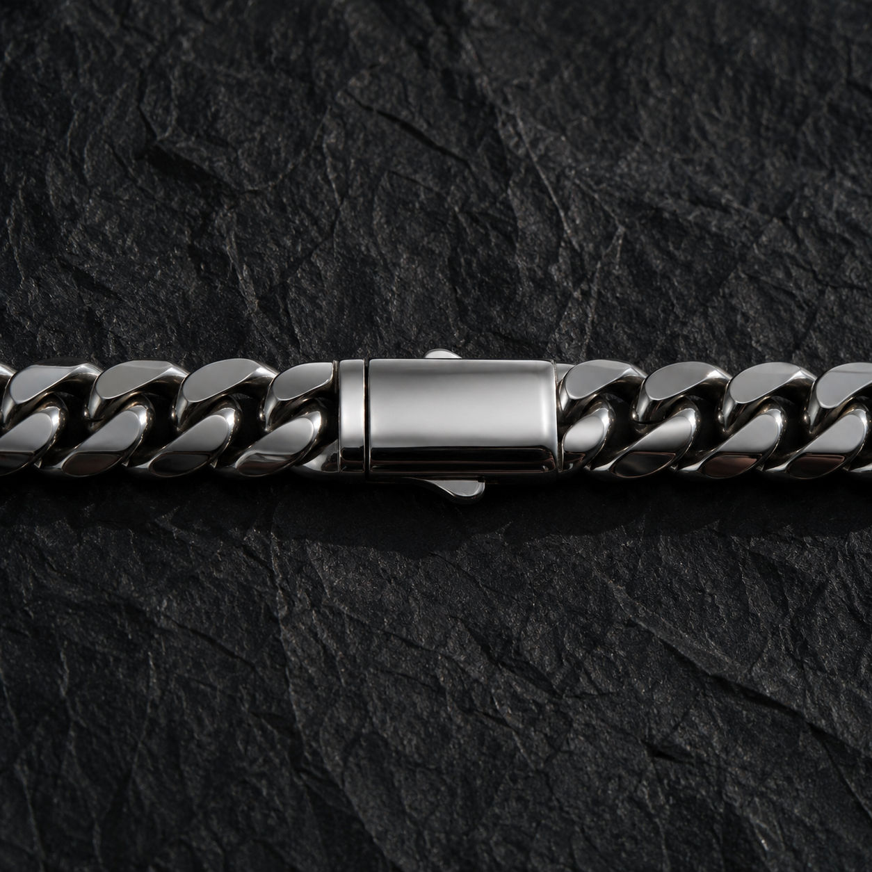 Vesta Pure Titanium Cuban Chain Necklace – 10mm